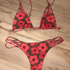 Benoa Hau Bikini Set